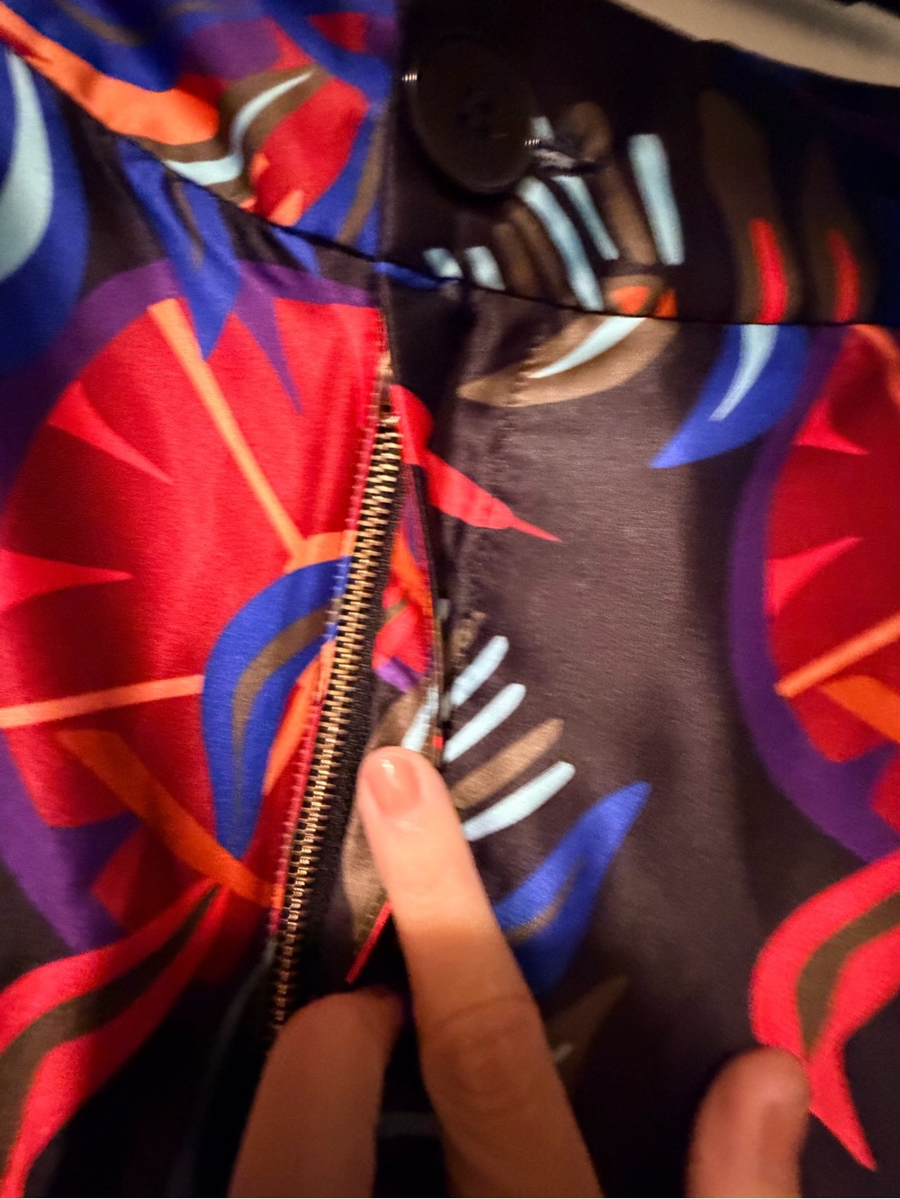 Black Multi Floral A-LineShorts - Picture 4 of 9